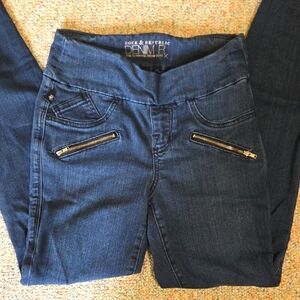 Rock & Republic Blue Jeggings with Stretchy Fit